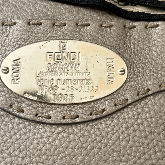 FENDI Vintage Selleria Grey/Silver Leather Crossbody Bag - Picture 9 of 15